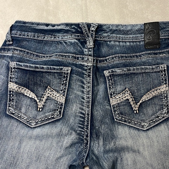 Vanity Jeans 29x33 - Picture 3 of 7